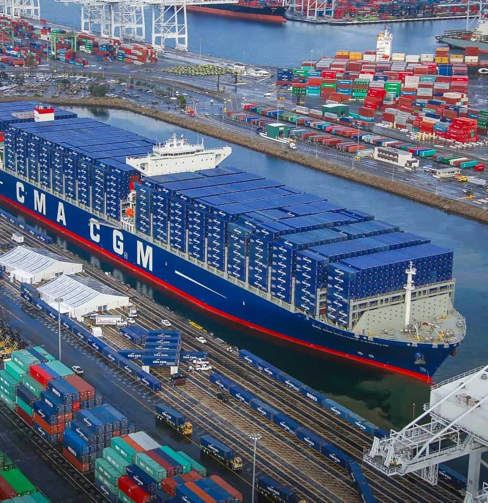 خط cma cgm يحصل على 1000 حاوية مكافئة جديدة من شركة فيتنامية