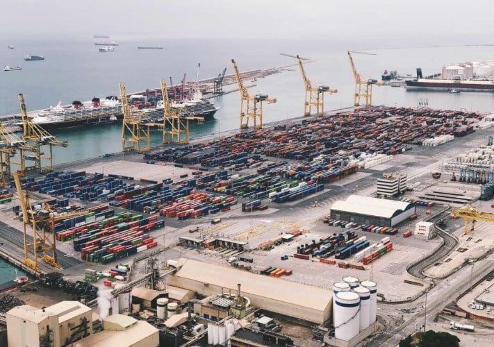 واردات الحاويات الأمريكية تحطم الرقم القياسي في سبتمبر وسط ضغوط لوجستية متصاعدة