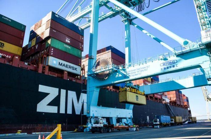 ZIM تُحدث شبكتها الملاحة عبر المحيط الهادئ مرورًا بقناة السويس